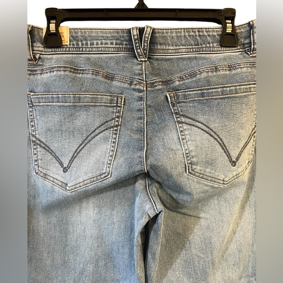 #12 ✔️ Democracy High Rise Slim Straight Embroidered pockets Jeans - Picture 5 of 10